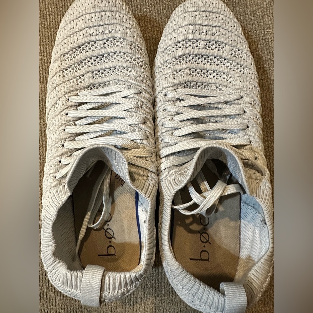 b.o.c. Kassidy Gray Knit Sneakers with Cushioned Sole - Picture 5 of 9